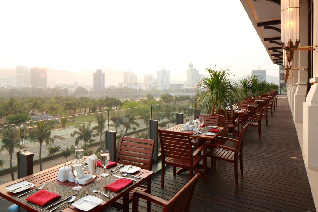 Le Parker Hotel Sanya Extérieur photo